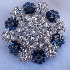 Vintage Trifari Rhinetone Brooch